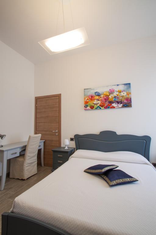 Palazzo Di Primavera Guest House Caprino Veronese Room photo